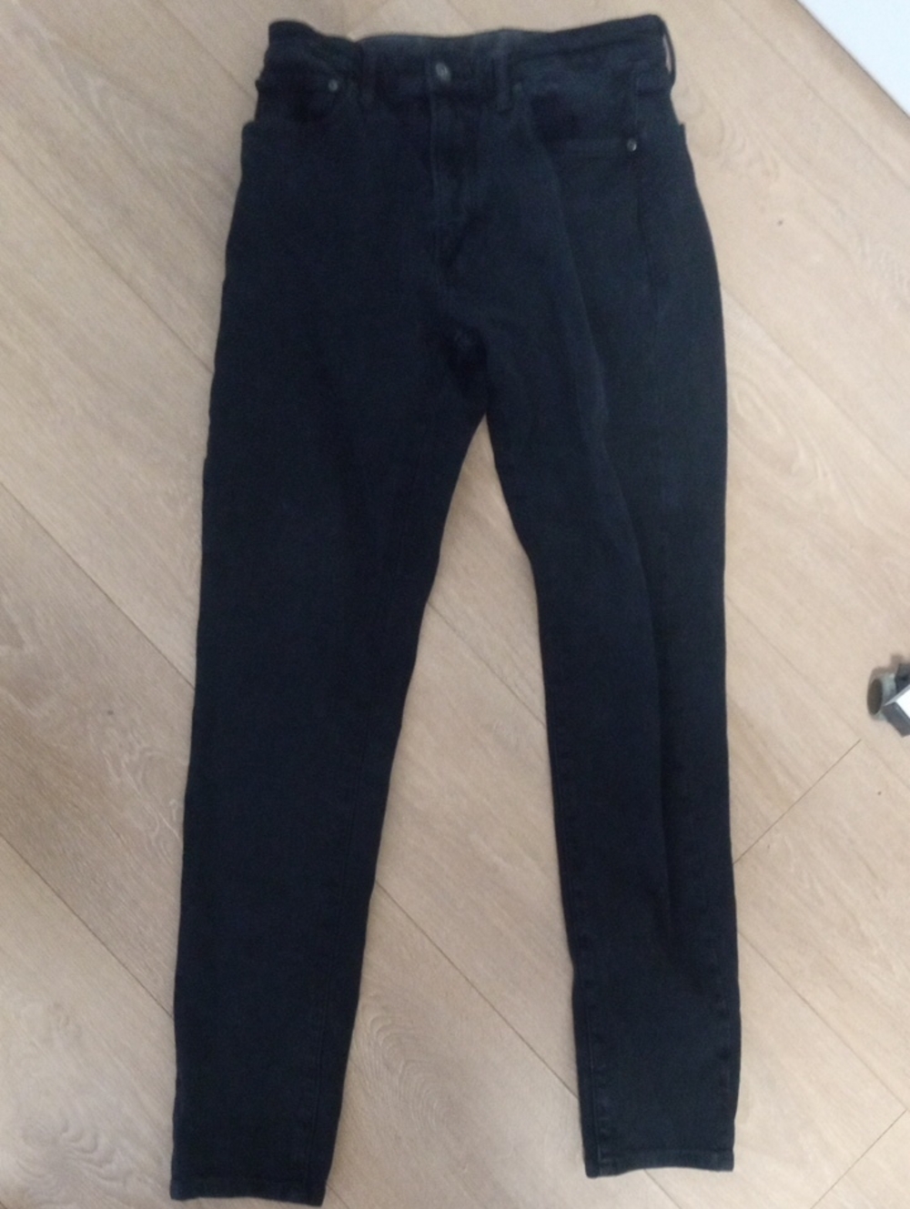 Uniqlo Women’s Skinny Jeans in Black